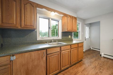66 Granger St, Springfield, MA 01119 photo 7