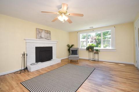 10 Pinebrook Dr, Easthampton, MA 01027 photo 7