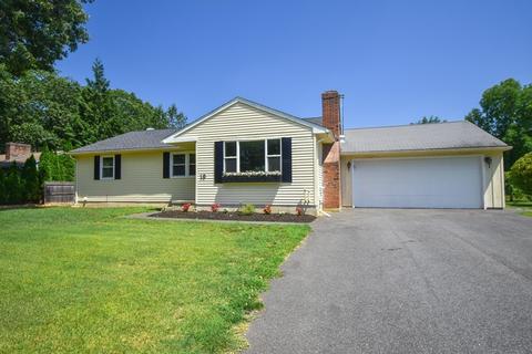 10 Pinebrook Dr, Easthampton, MA 01027 photo 28