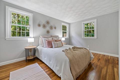 34 Cape Cod Ln, Hanover, MA 02339 photo 14