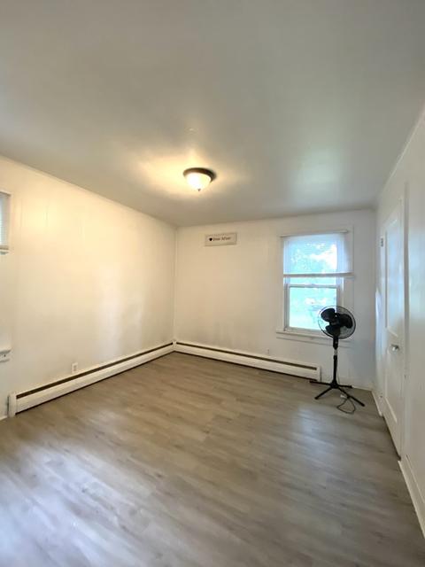 11 Brookline St, Webster, MA 01570 photo 4