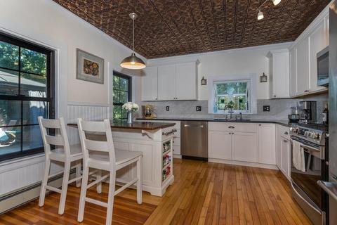 61 Leonard St, Canton, MA 02021 photo 12