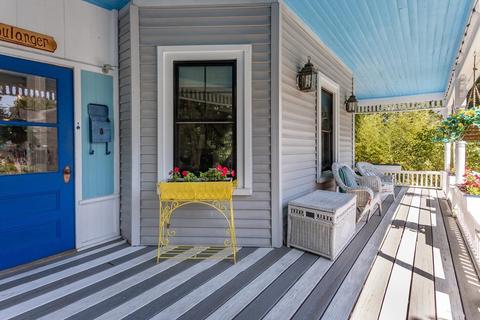 61 Leonard St, Canton, MA 02021 photo 4