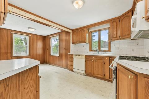 111 Sunset Ave, Dedham, MA 02026 photo 14
