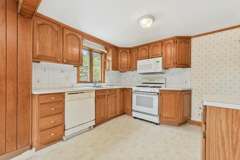 111 Sunset Ave, Dedham, MA 02026 photo 12