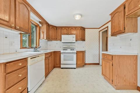 111 Sunset Ave, Dedham, MA 02026 photo 13