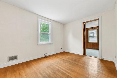 111 Sunset Ave, Dedham, MA 02026 photo 17