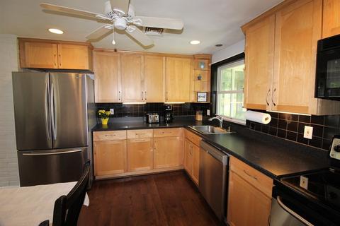 96 Temi Rd, Raynham, MA 02767 photo 2
