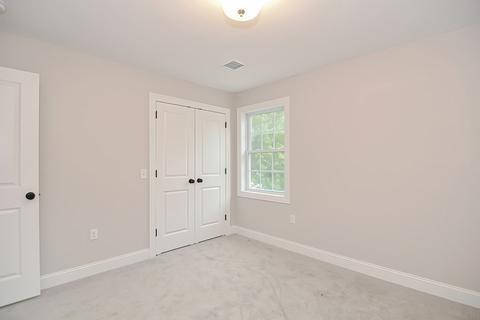 11 Old Lane Rd, Springfield, MA 01129 photo 31
