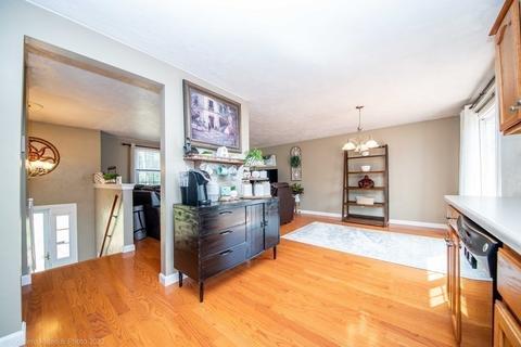 104 Charge Pond Rd, Wareham, MA 02571 photo 8