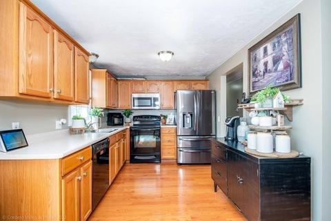104 Charge Pond Rd, Wareham, MA 02571 photo 7
