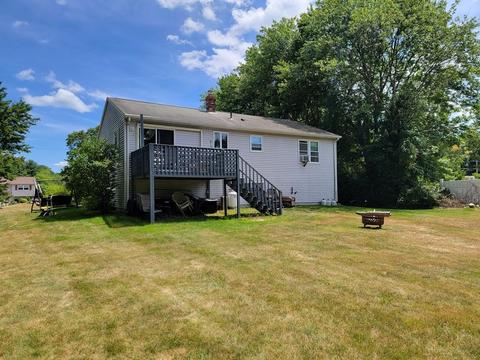 9 Michael Ln, Dudley, MA 01571 photo 3