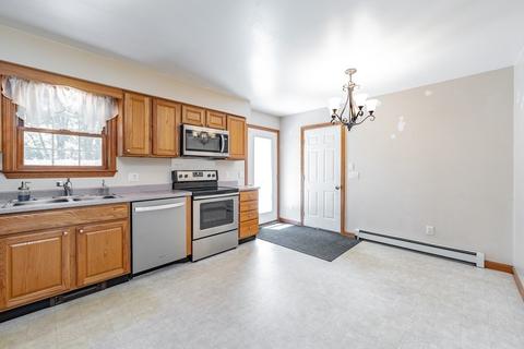 2 Ridge Rd, Erving, MA 01344 photo 9