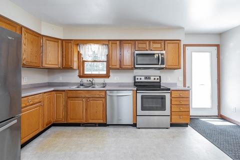2 Ridge Rd, Erving, MA 01344 photo 8