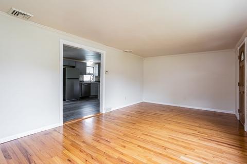 8 Bonneta Cir, Chicopee, MA 01020 photo 8