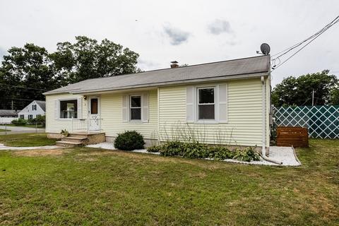 8 Bonneta Cir, Chicopee, MA 01020 photo 2