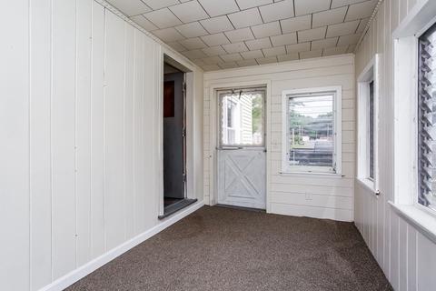 8 Bonneta Cir, Chicopee, MA 01020 photo 3