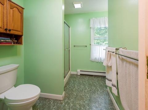 4 Colonial Rd, Douglas, MA 01516 photo 16