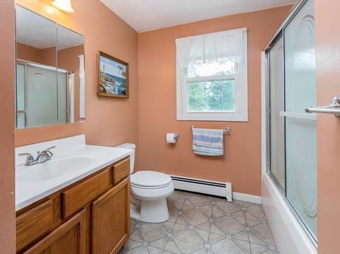 4 Colonial Rd, Douglas, MA 01516 photo 21