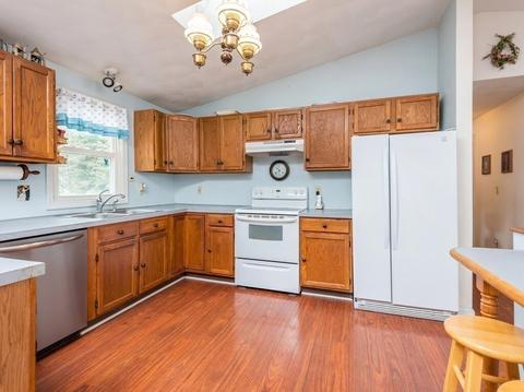 4 Colonial Rd, Douglas, MA 01516 photo 10