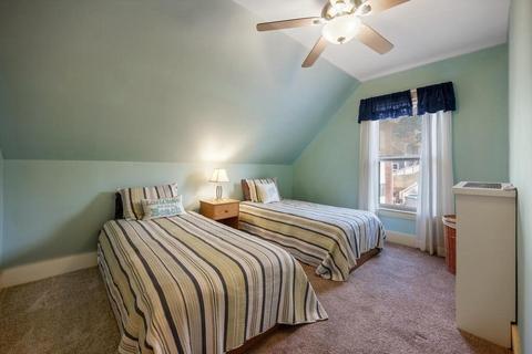 134 Prospect St, Gloucester, MA 01930 photo 19
