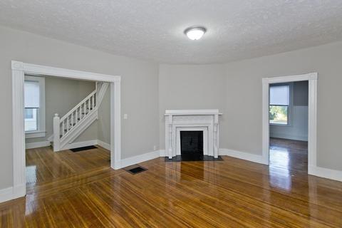 19 Yale St, Springfield, MA 01109 photo 7