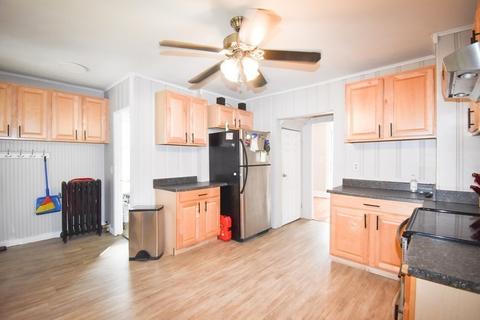 28 Virginia St, Springfield, MA 01108 photo 12