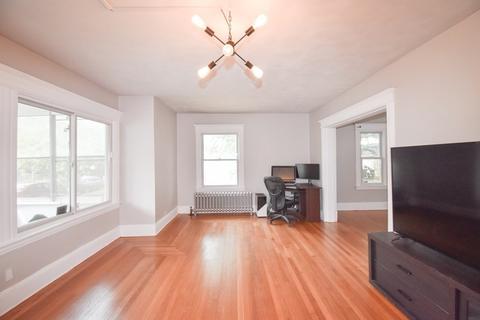 28 Virginia St, Springfield, MA 01108 photo 5