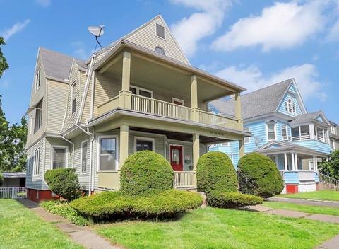 145 Dickinson St, Springfield, MA 01108 photo 2