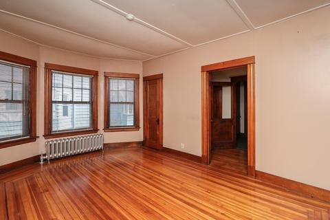 145 Dickinson St, Springfield, MA 01108 photo 3