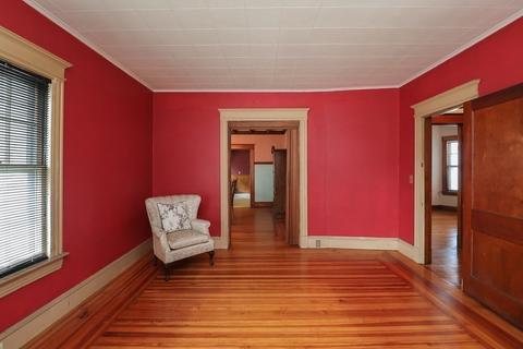145 Dickinson St, Springfield, MA 01108 photo 9