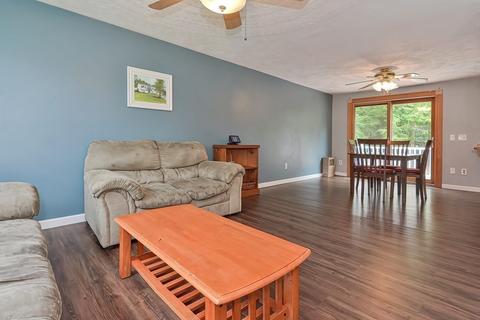 28 3rd St, Webster, MA 01570 photo 5