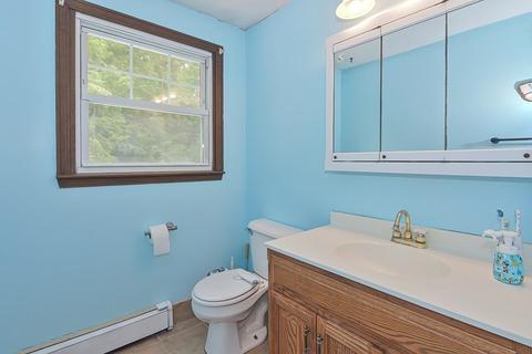 28 3rd St, Webster, MA 01570 photo 13