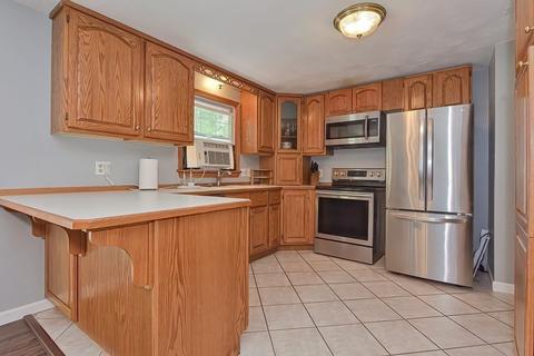 28 3rd St, Webster, MA 01570 photo 9