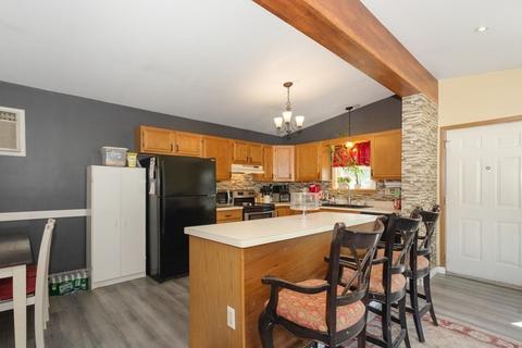 4 Kenyon Ave, Worcester, MA 01604 photo 6