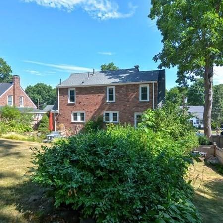 35 Laurel Dr, Needham, MA 02492 photo 8