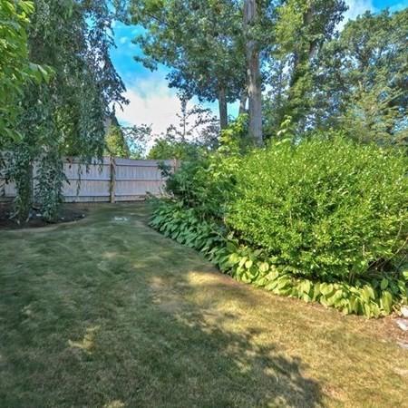 35 Laurel Dr, Needham, MA 02492 photo 6