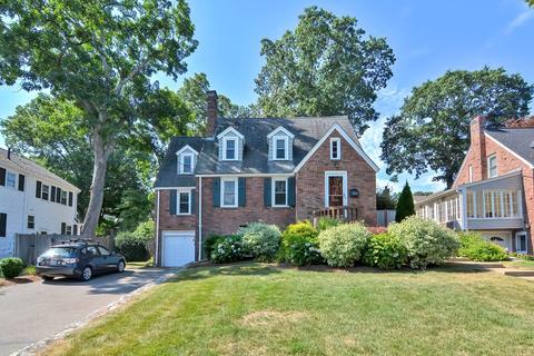35 Laurel Dr, Needham, MA 02492 photo 1