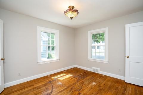 15 Lucerne Rd, Springfield, MA 01119 photo 12