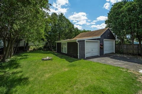 15 Lucerne Rd, Springfield, MA 01119 photo 24