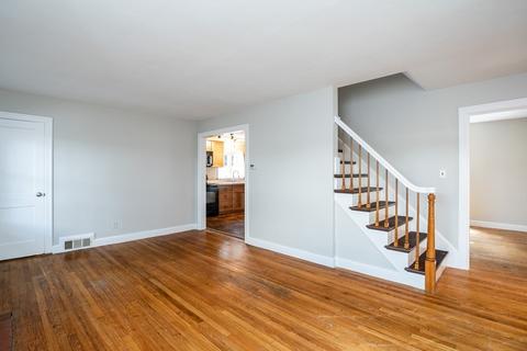 15 Lucerne Rd, Springfield, MA 01119 photo 6
