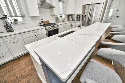 49 Reed St, Dedham, MA 02026 photo 2
