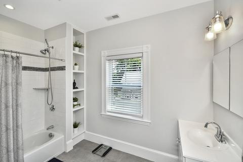 49 Reed St, Dedham, MA 02026 photo 13