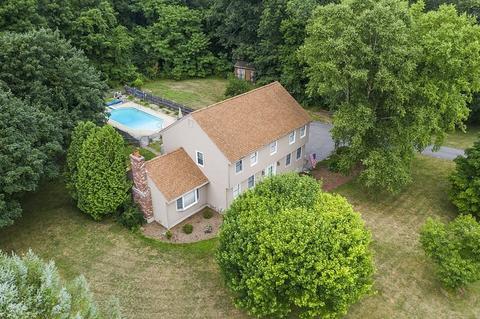 4 Michael Ln, Sterling, MA 01564 photo 1