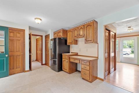 4 Michael Ln, Sterling, MA 01564 photo 13