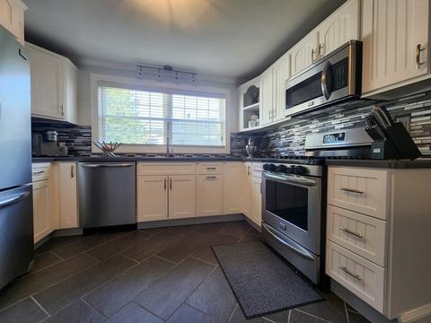 164 Marchand St, Fall River, MA 02723 photo 10