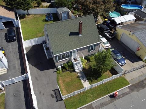 164 Marchand St, Fall River, MA 02723 photo 2