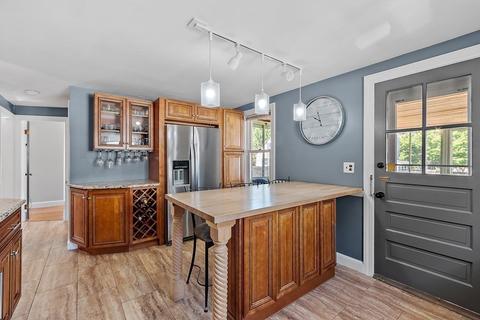 67 Lawrence St, Danvers, MA 01923 photo 9