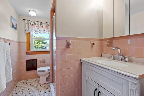67 Lawrence St, Danvers, MA 01923 photo 17