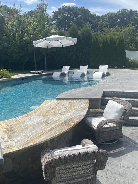 24 Hampton Ct, Walpole, MA 02032 photo 5